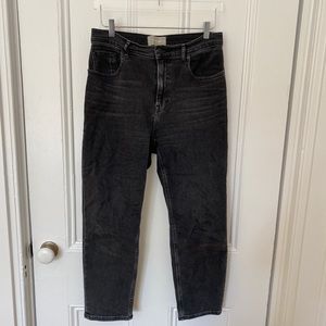 Everlane Crop Cheeky Jean in Washed Black, Size 30